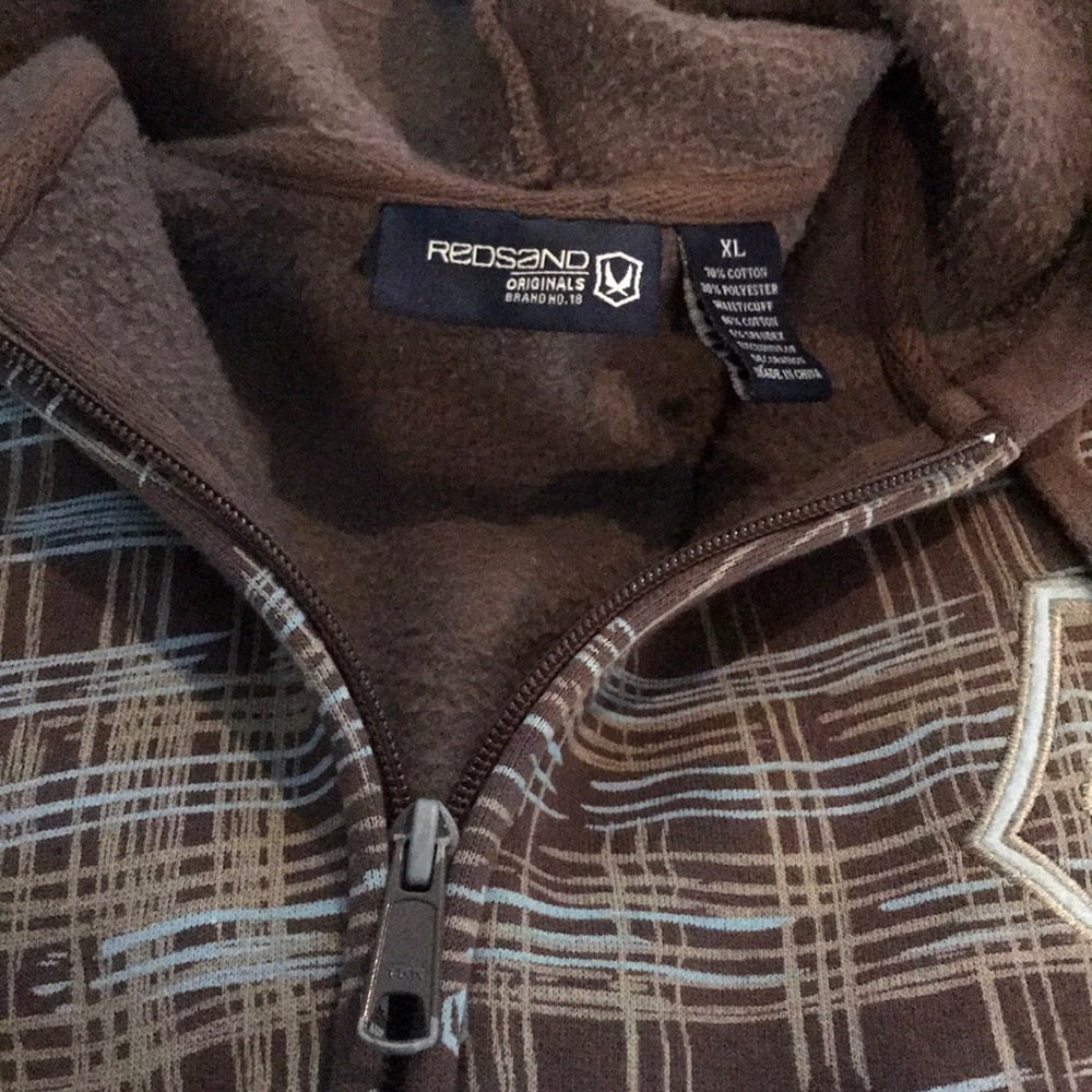 men’s reds and zip sweatshirt